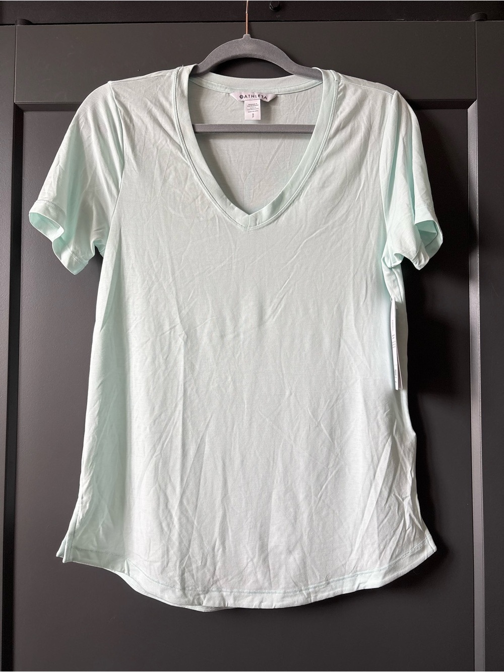 NWT Athleta Light Essential V-Neck Tee | Mint Green